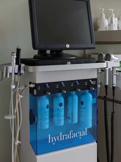 Апарат HydroFacial для глибокого очищення та зволоження шкіри в Білій Церкві