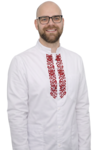 офтальмолог окуліст Санін Володимир Володимирович в медичний центр